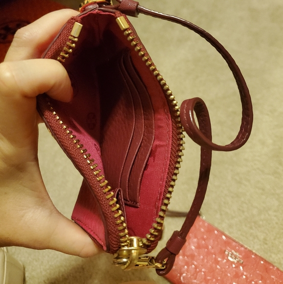 Pink Torey Burch wristlet - Picture 3 of 3